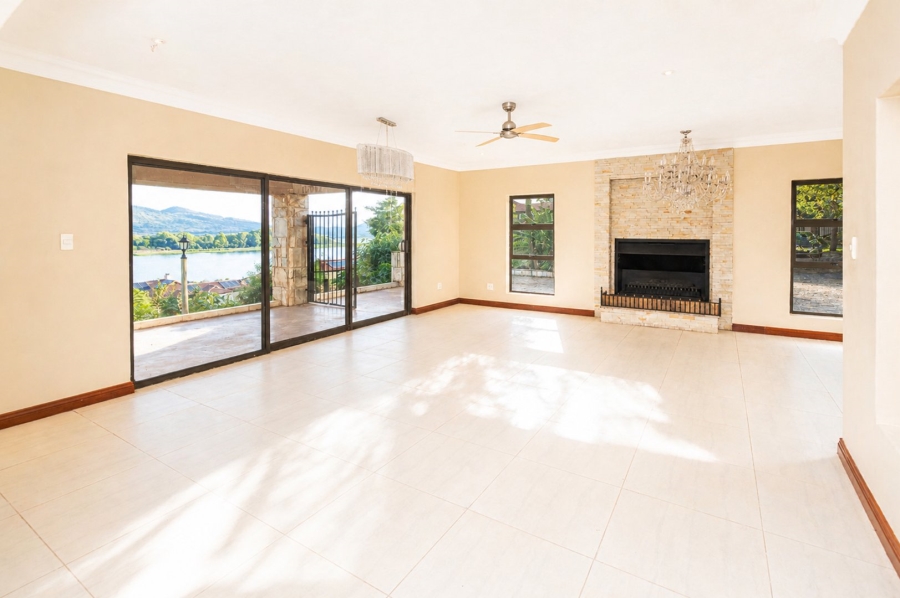 3 Bedroom Property for Sale in Birdwood Estate North West